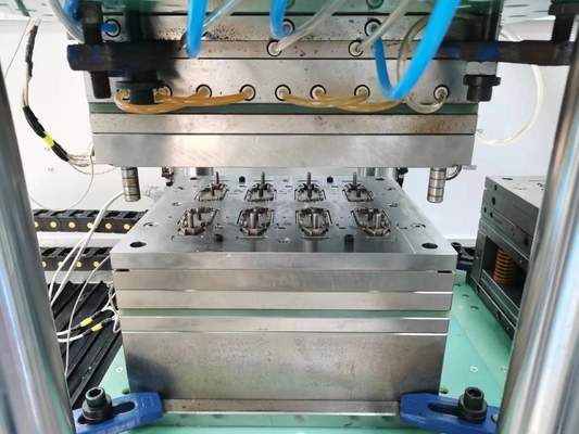 Moldagem por injeção de silicone líquido LSR plástico CNC EDM cavidade múltipla